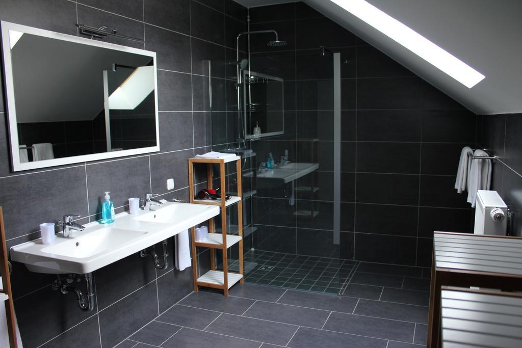 Gaestehaus Karl August Фонсдорф Номер фото